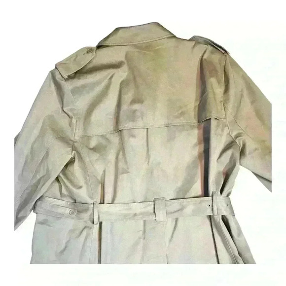 Vintage Oleg Cassini  Tan All Weather overcoat  Men’s Size 48 R - Picture 11 of 14